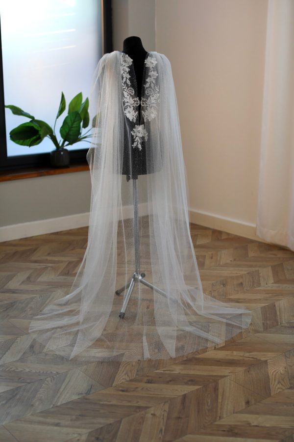 veil cape lace