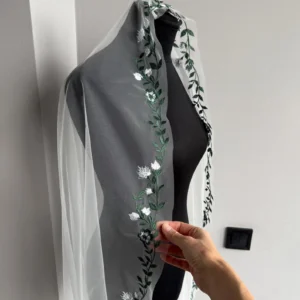 veil mantilla